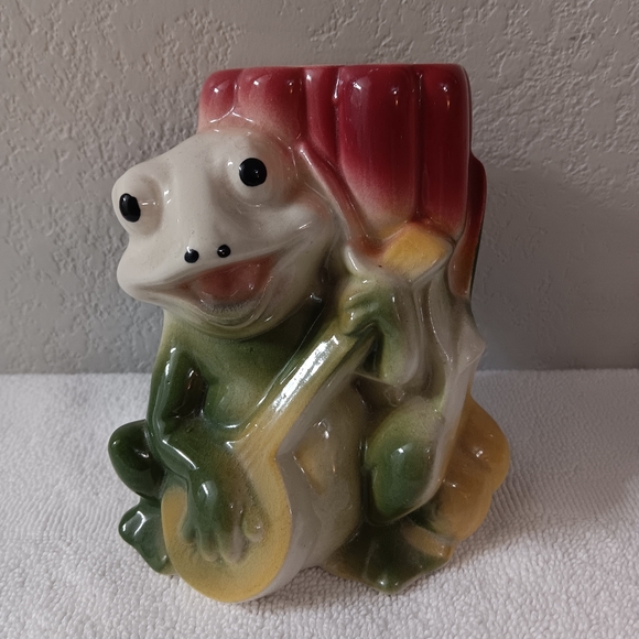 Ceramic Frog Reptile Decor - Green, Red, Yellow - Picture 6 of 8